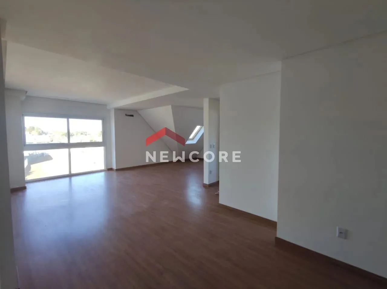 Apartamento em Mítico Leobet - Avenida Central - Gramado/RS