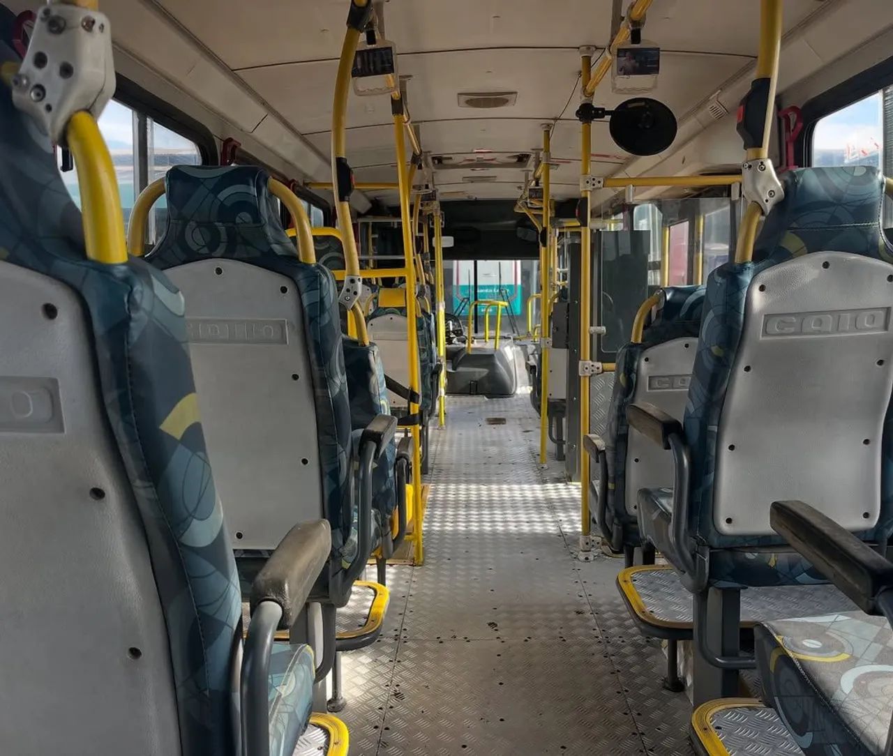 Ônibus Urbano ( ligue ) - Foto 6