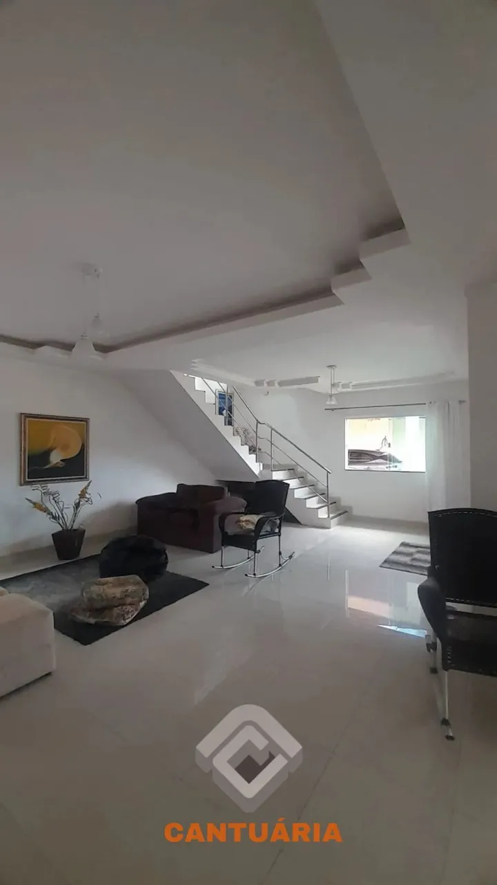 Casa duplex para aluguel possui 375m² com 3 suítes em Araçagi - São José de Ribamar - MA