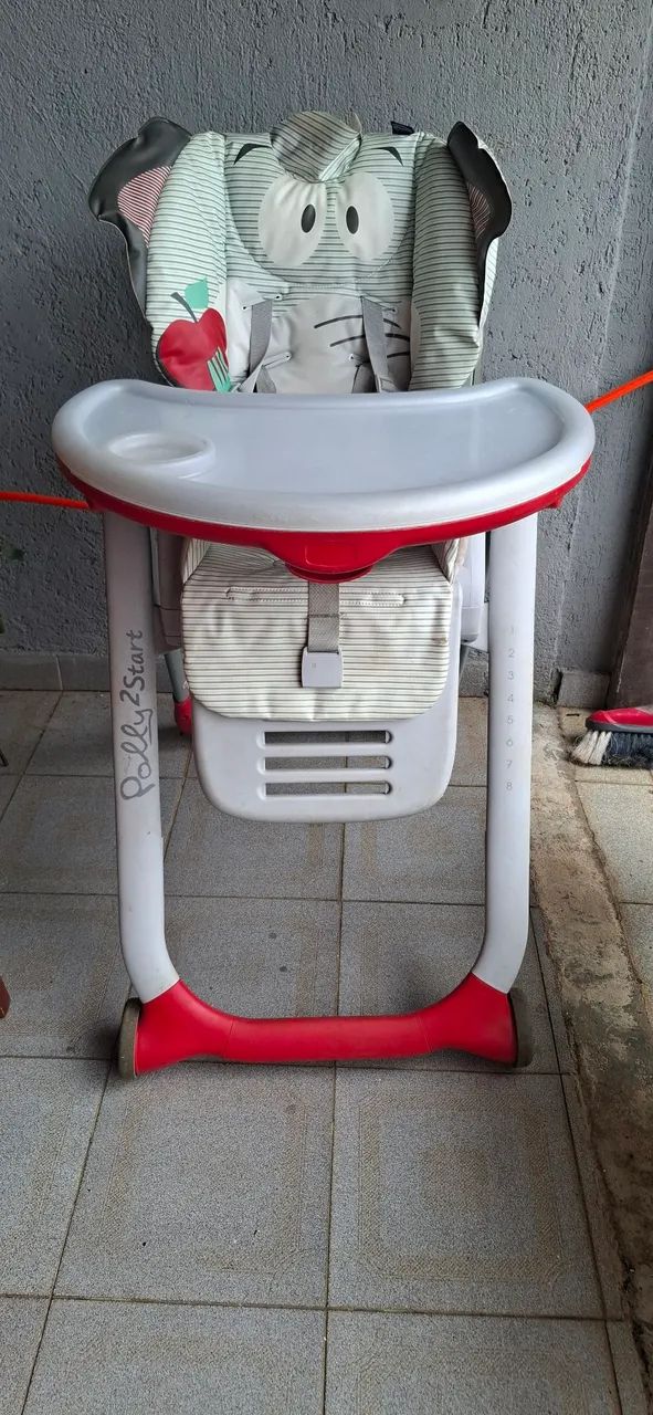 Cadeirinha de alimentação e de carro 