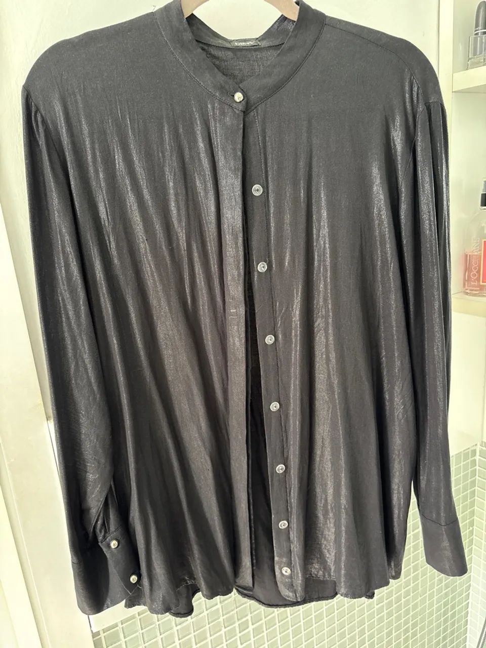 Camisa Social Preta com Detalhes em Metalizado