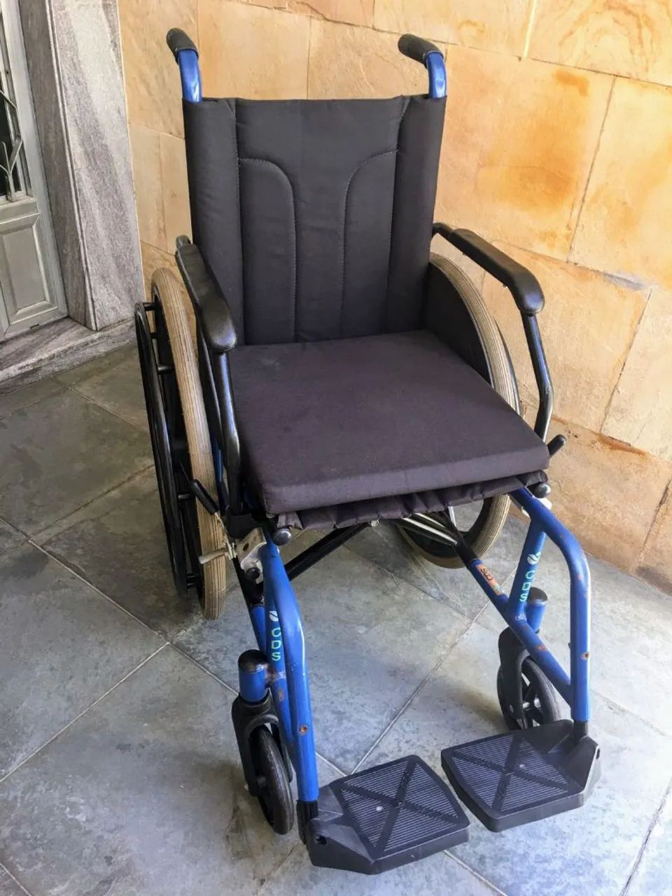 VENDO CADEIRA DE RODAS