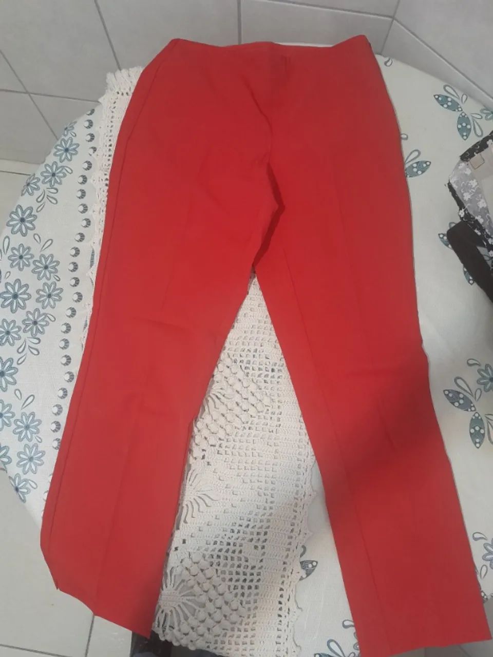 Linda Calça Cigarrete Vermelha - Foto 5