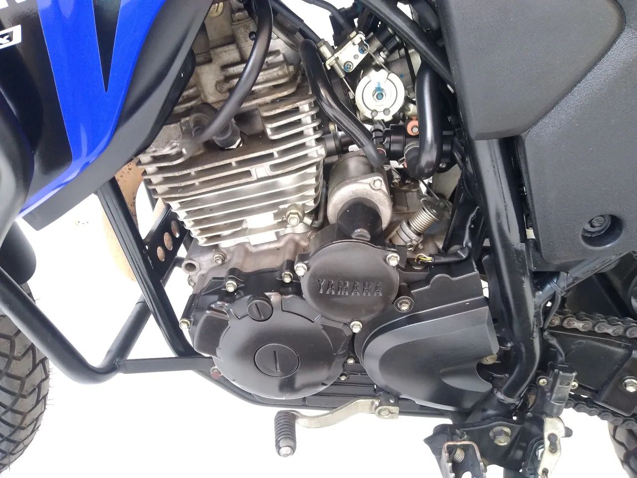 XTZ 250 LANDER 2024 - Foto 4