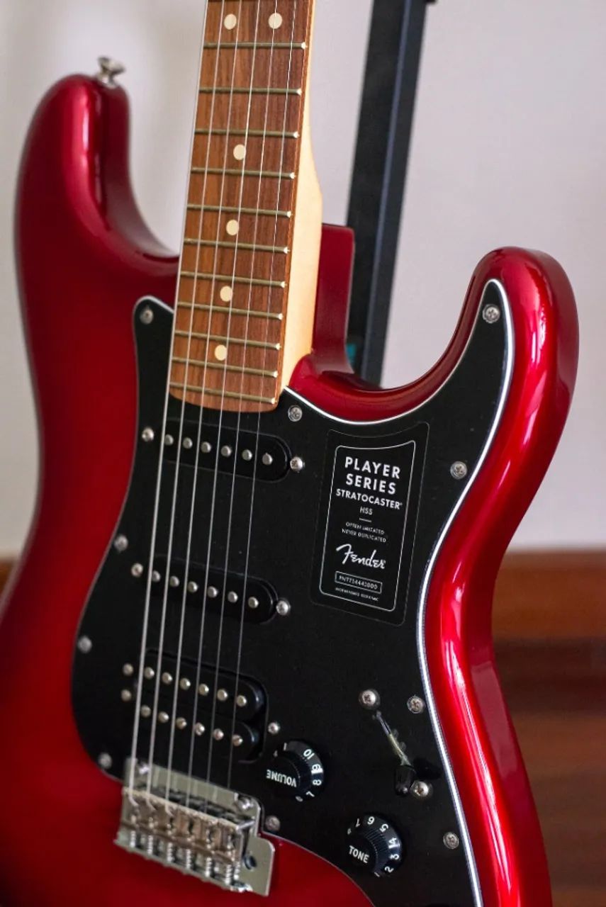Fender Player Limited Edition Stratocaster Hss Candy Red Burst - C