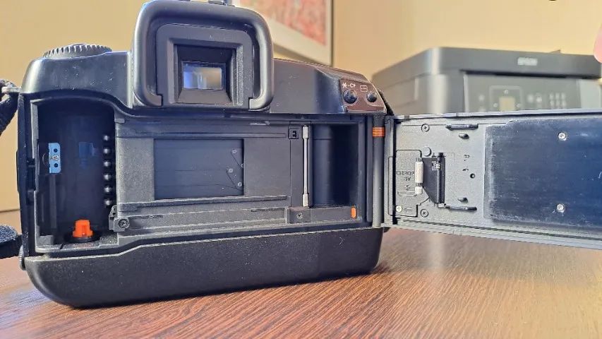 Câmera analógica SLR CANON EOS 5  - Foto 3