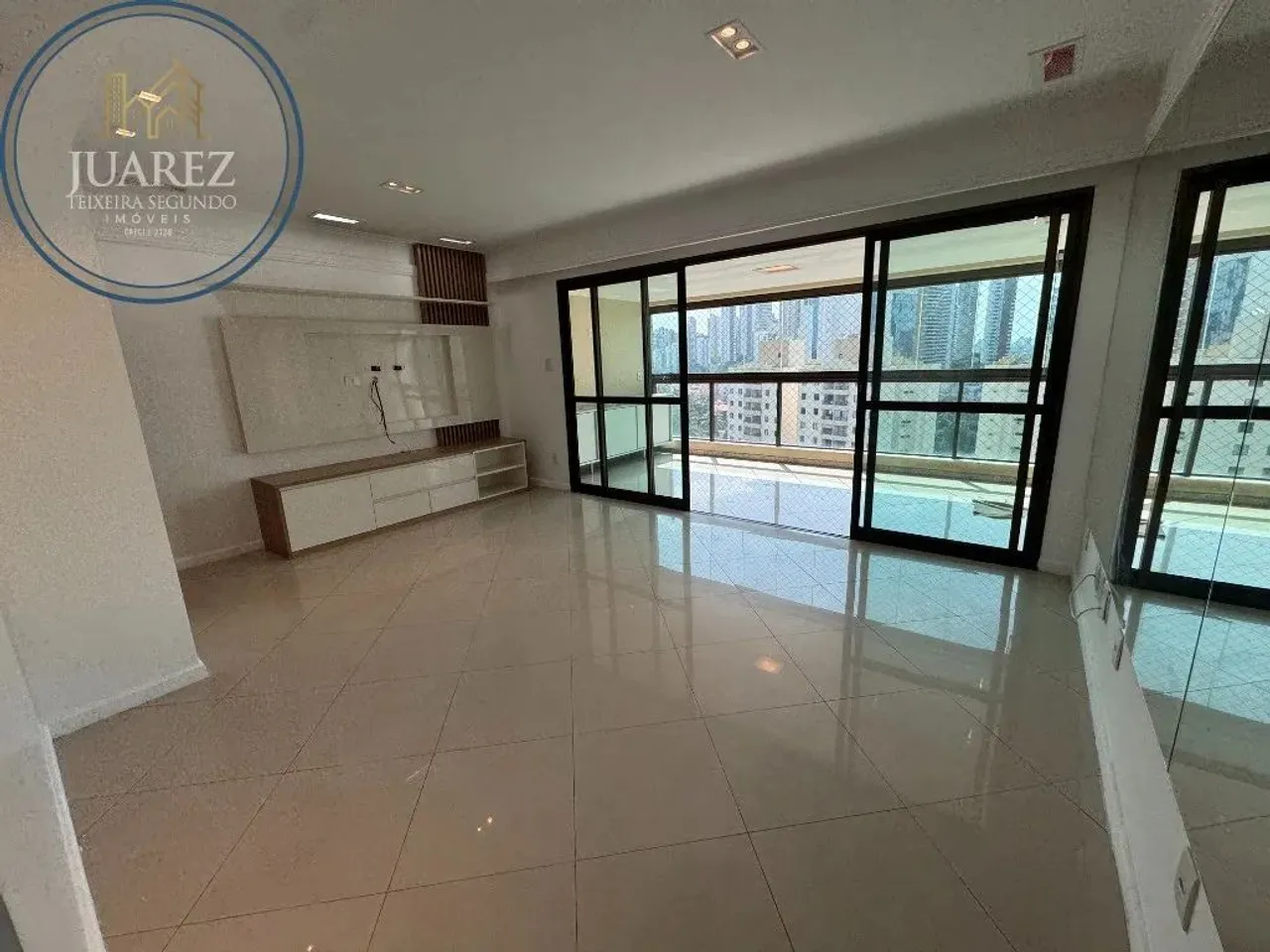 APARTAMENTO NO ELEGANCE GARIBALDI 3/4 COM 1 SUÍTE NASCENTE PARA LOCAÇÃO!
