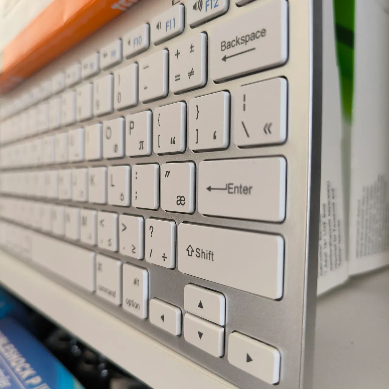 Teclado sem fio bluetooth 
