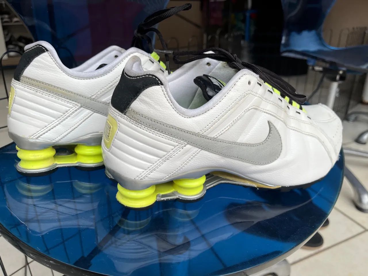 Tênis Nike Nike Shox Junior Branco Tênis Nike Shox R4 Júnior N 41
