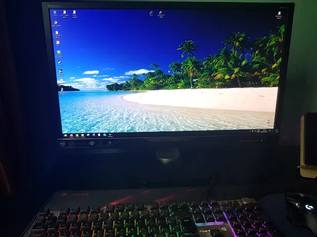 Monitor Phillips LCD Ultra HD 4K 28" Polegadas.