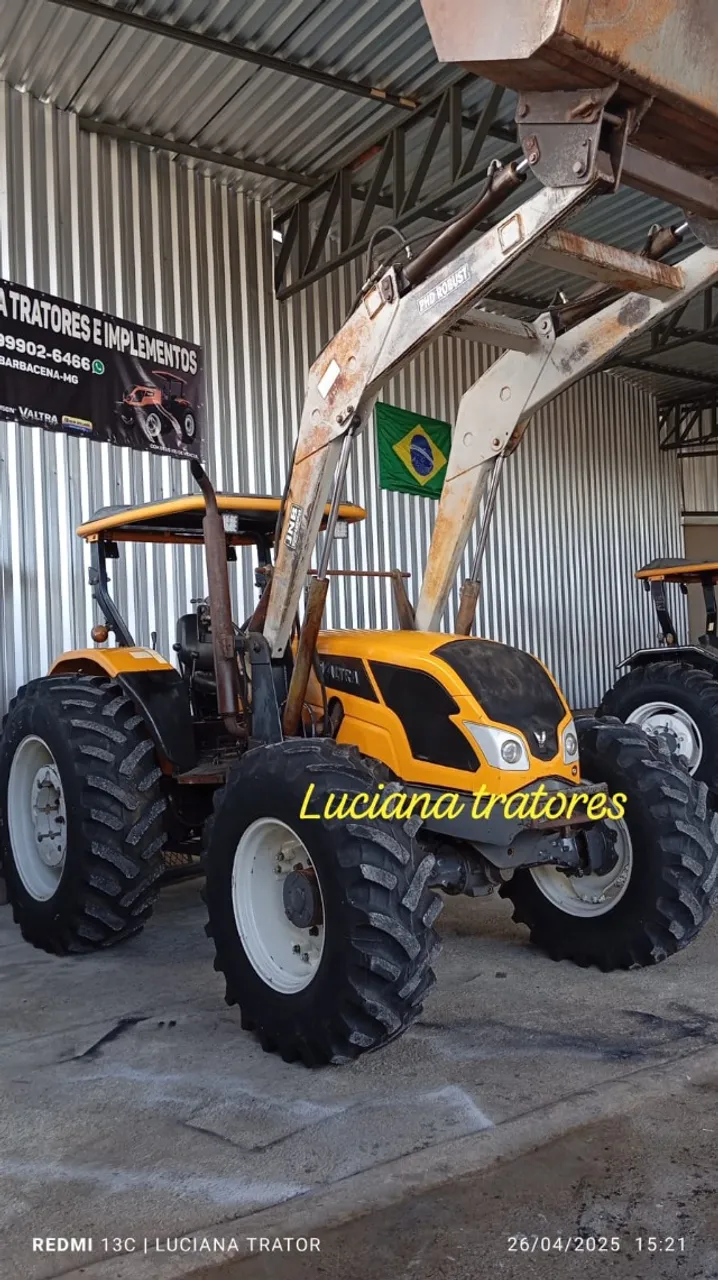 TRATOR VALTRA