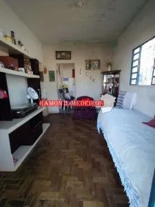 VENDO ou TROCO no Bairro SÃO FRANCISCO casa 2qts em lote 320m² em BELO HORIZONTE MG - Foto 5