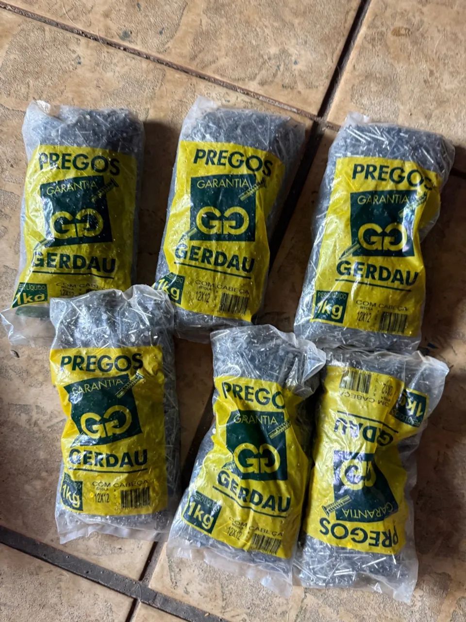Pregos