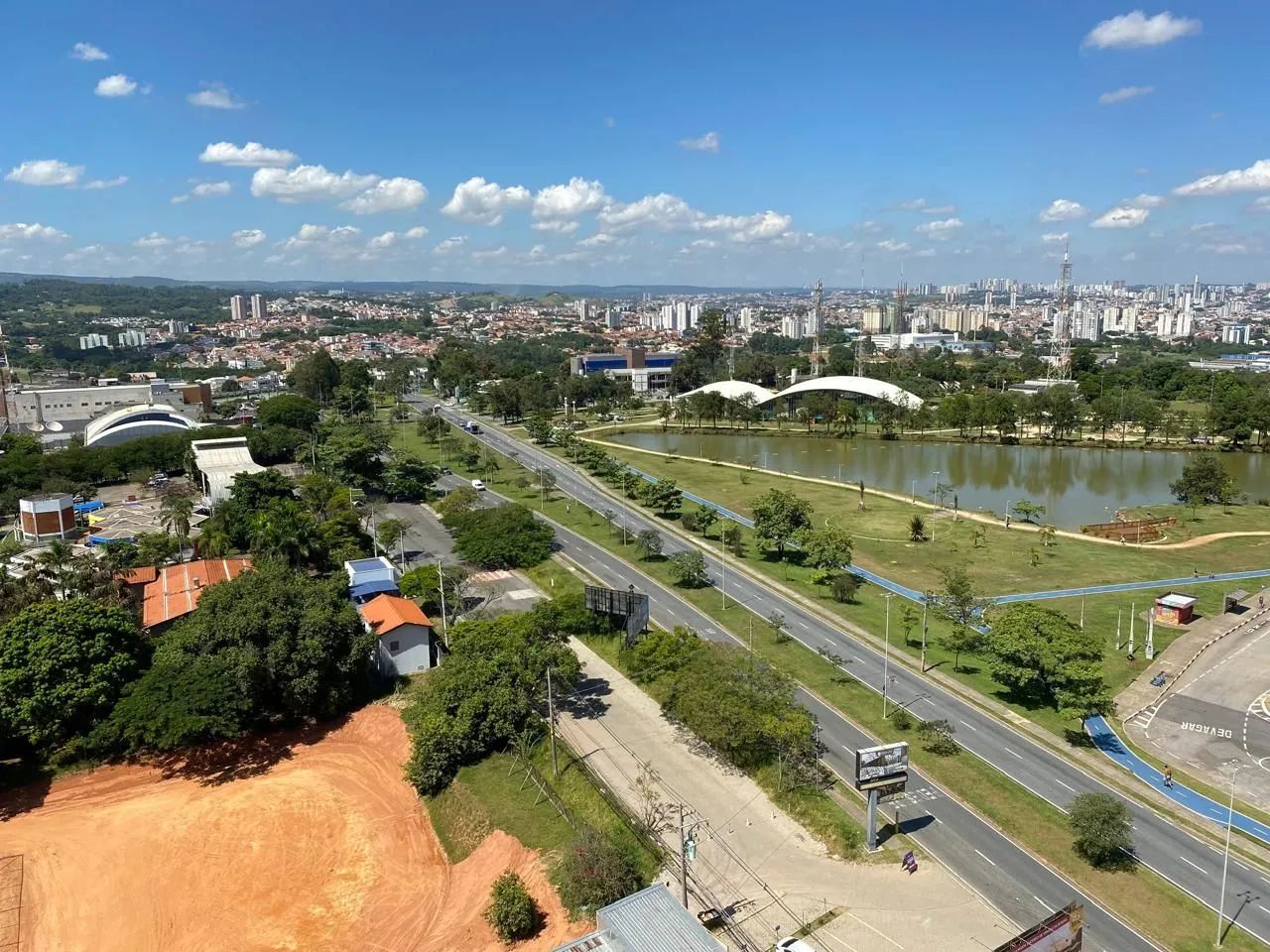 Primeira imagem do imóvel