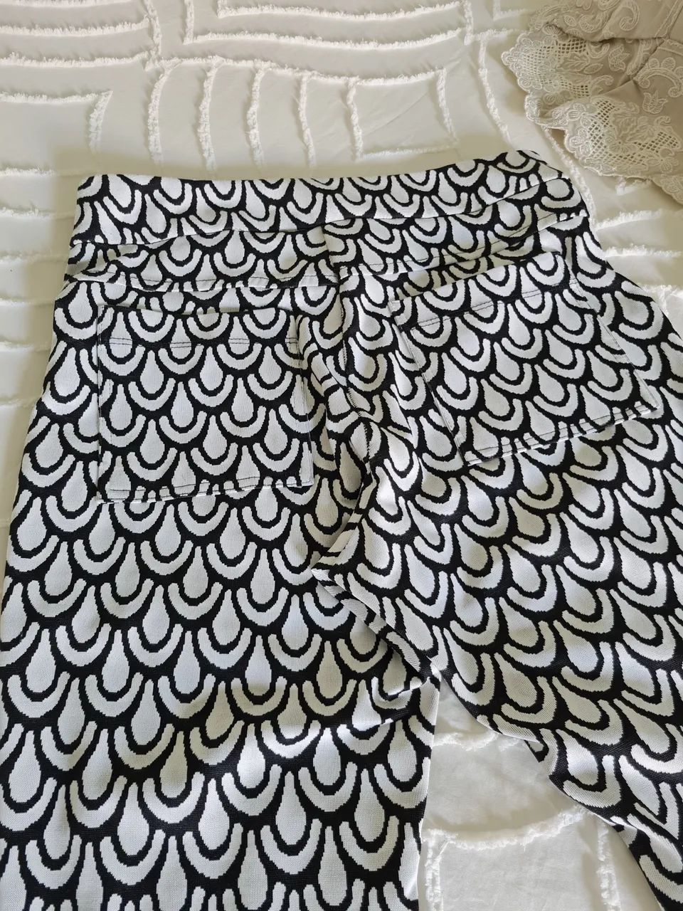 Calça Flare com Estampa Escama de Peixe - Foto 4