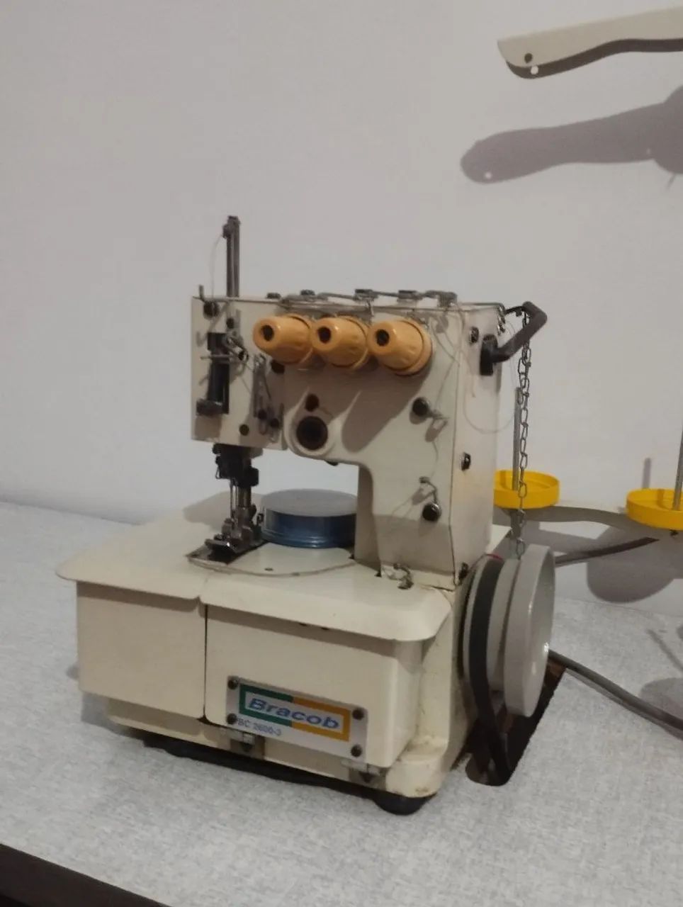 Máquina de Costura Overlock Industrial - Foto 4