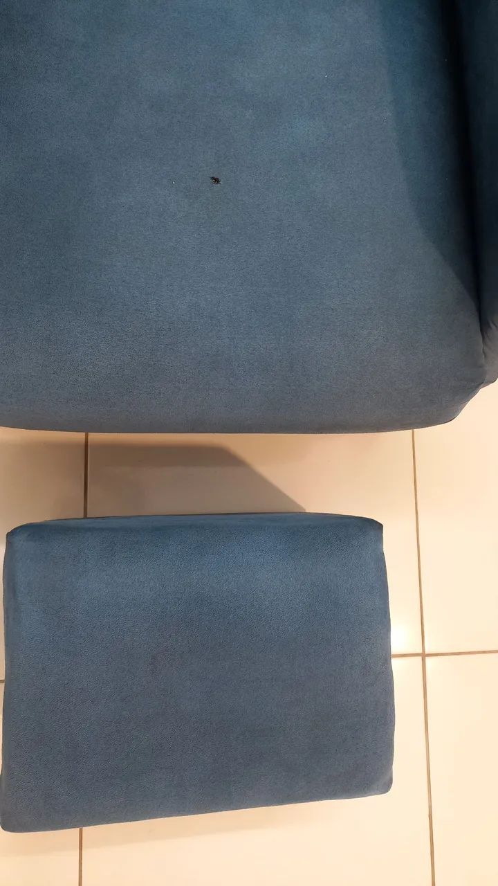 Poltrona  de amAzul com Puff - Foto 2