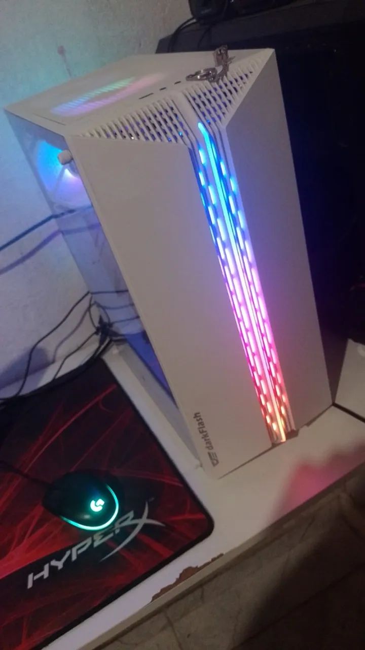 Gabinete Gamer Aigo DarkFlash