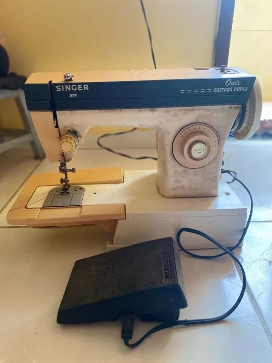 Máquina de Costura Singer  - Foto 2