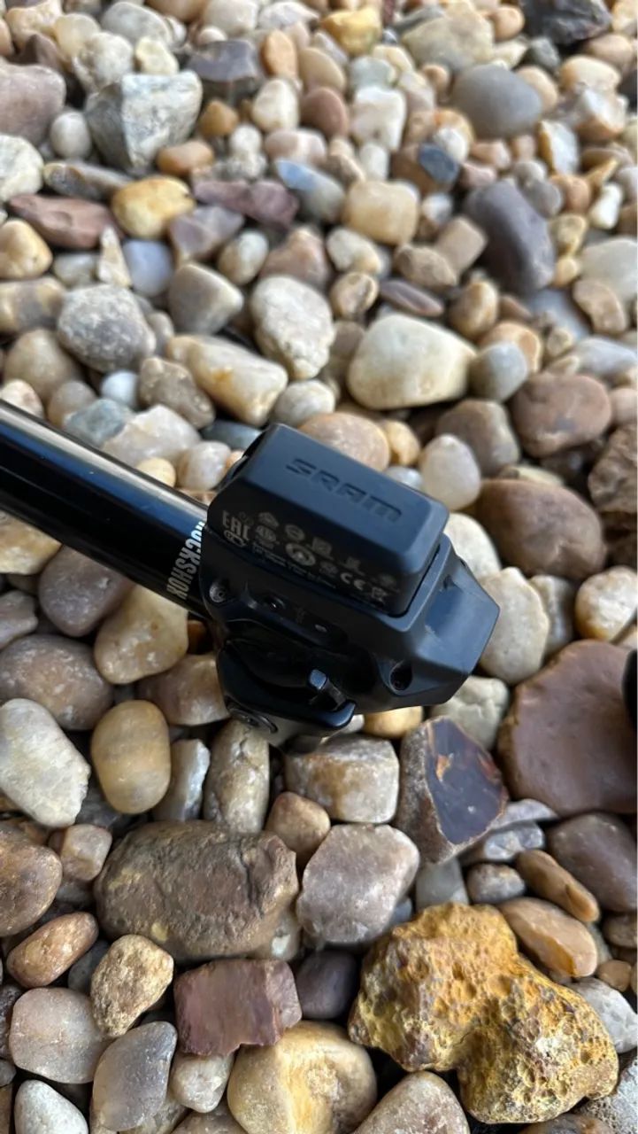 Canote retrátil rockshox reverb axs 400mm