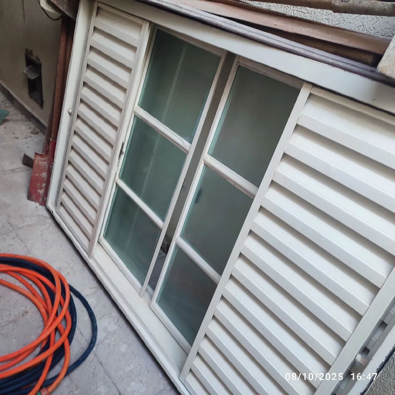 Window for bedroom64961580421505120