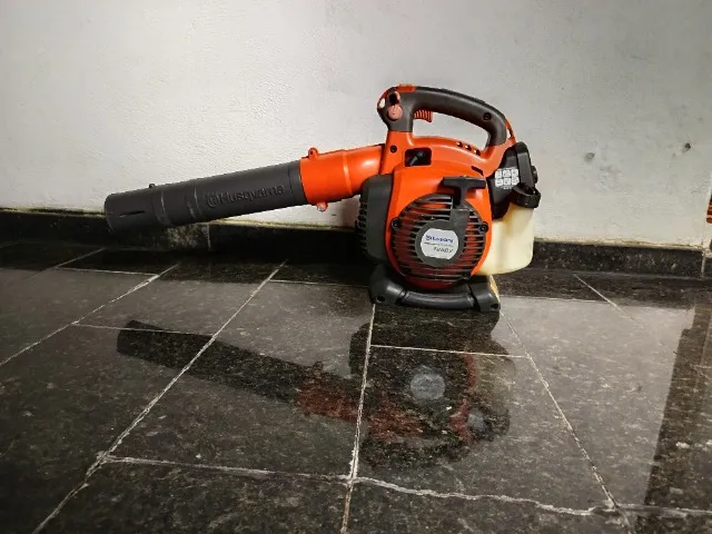 Vendo soprador Husqvarna 125BV