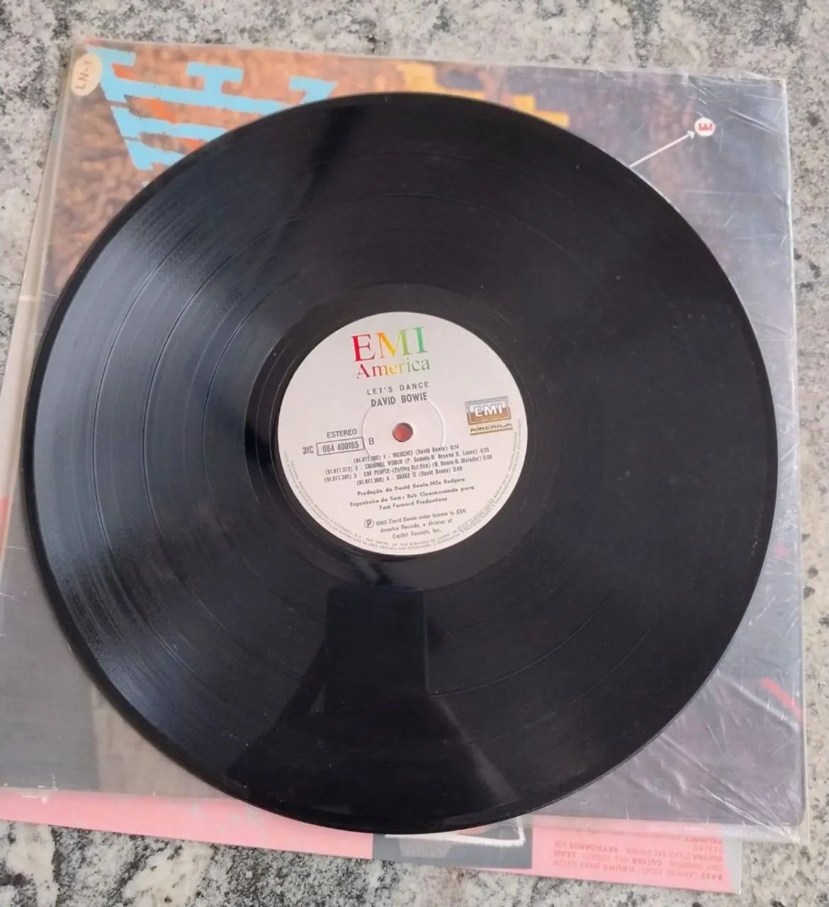 Disco de Vinil - Let's Dance - David Bowie - Foto 4