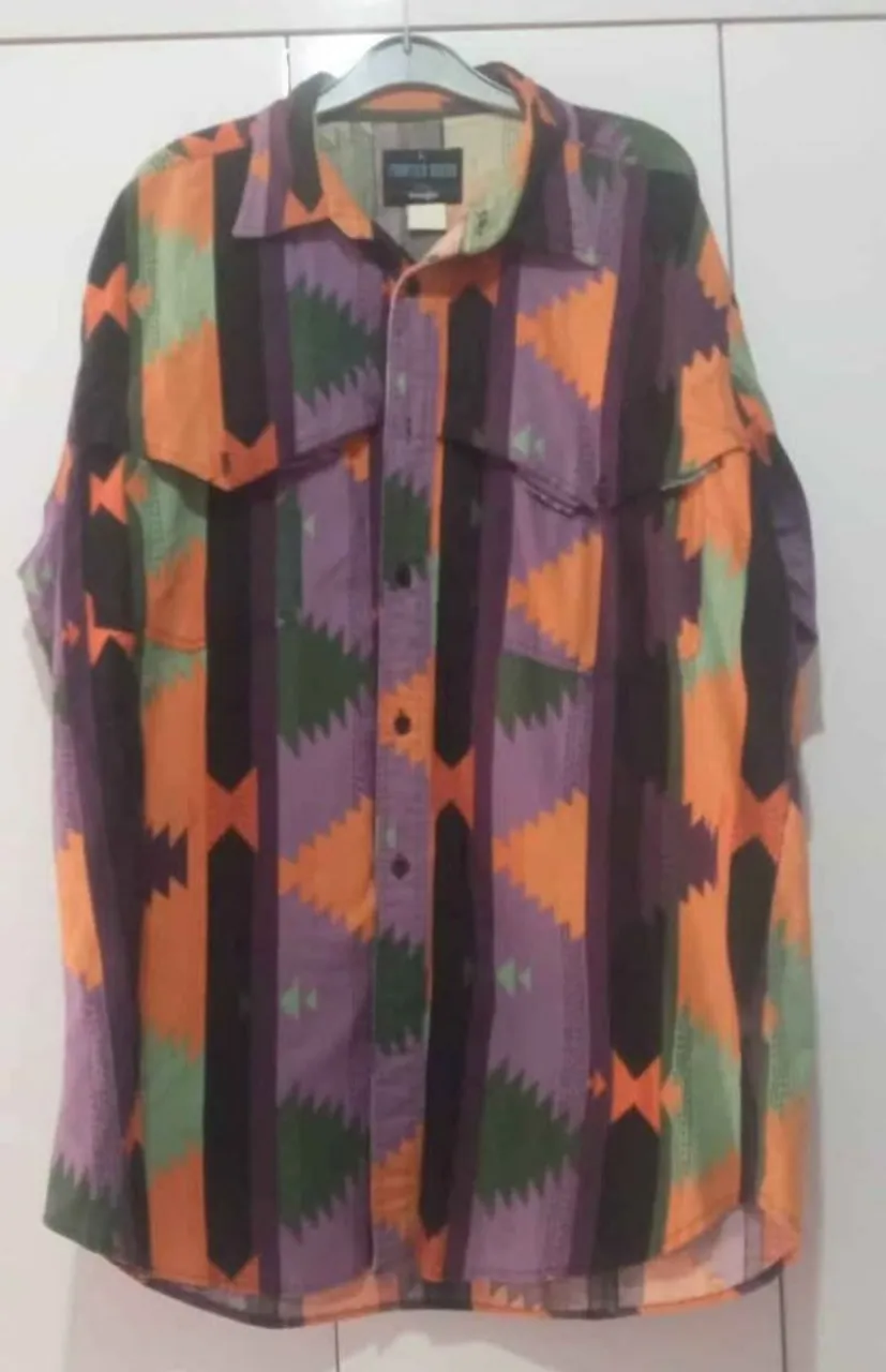 Camisa colorida