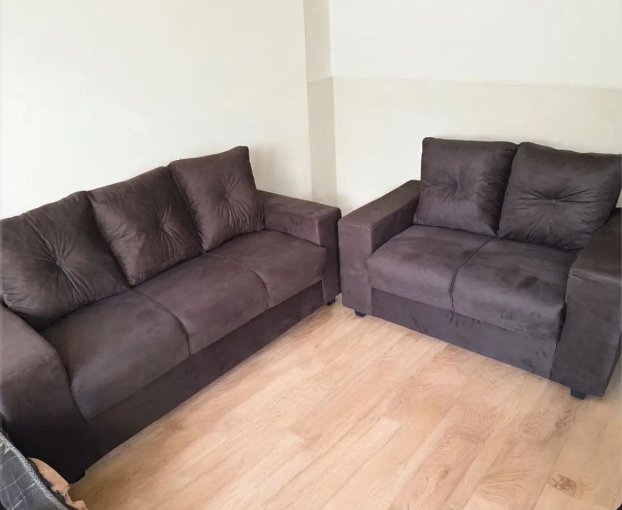 Conjunto estofado 2x3 lugares em sued  - Foto 2