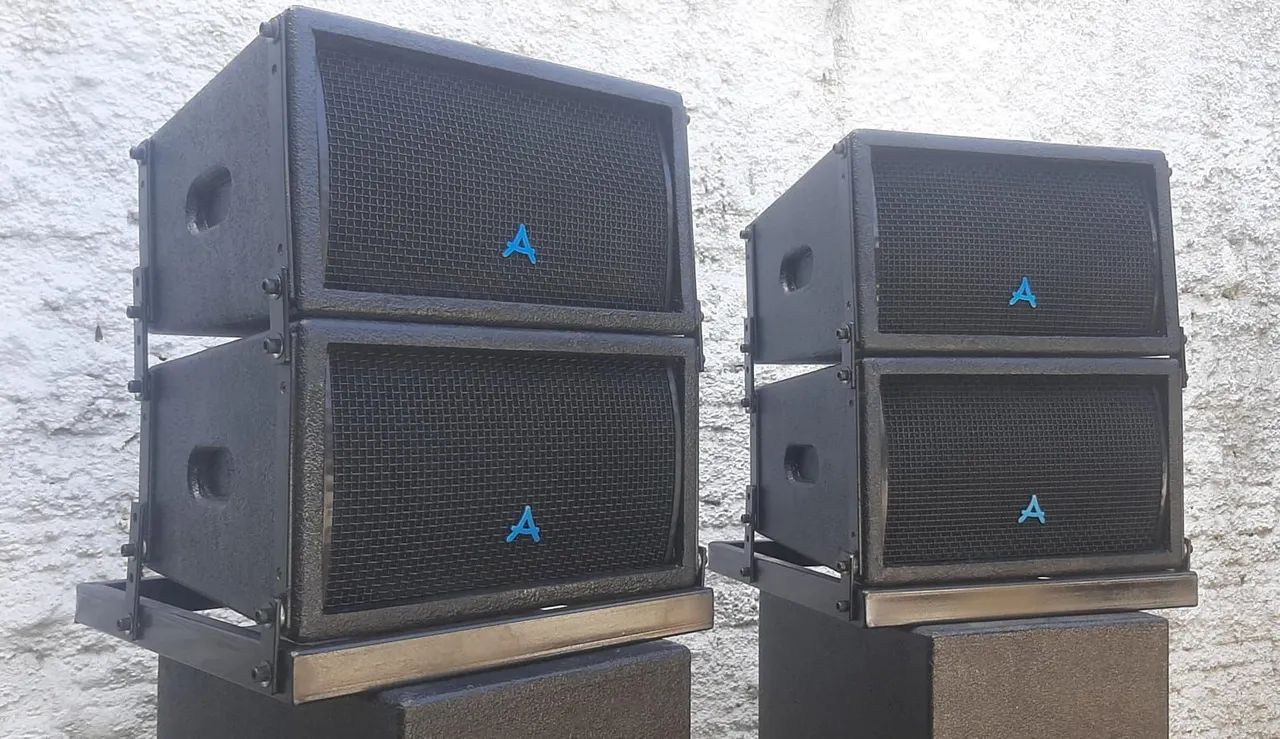 Caixas de Som LINE ARRAY