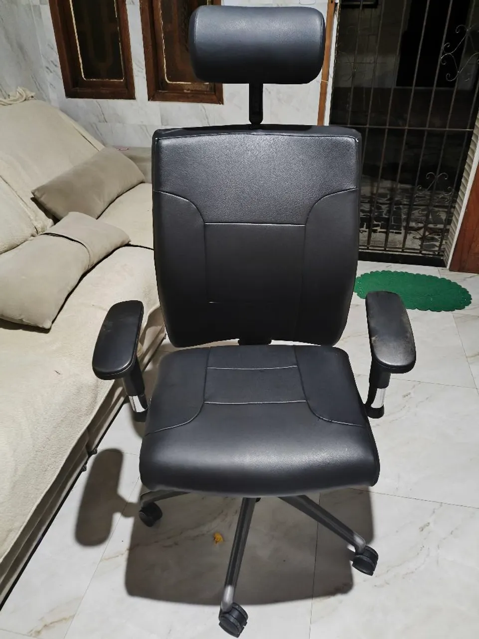 CADEIRA ESCRITÓRIO 250$