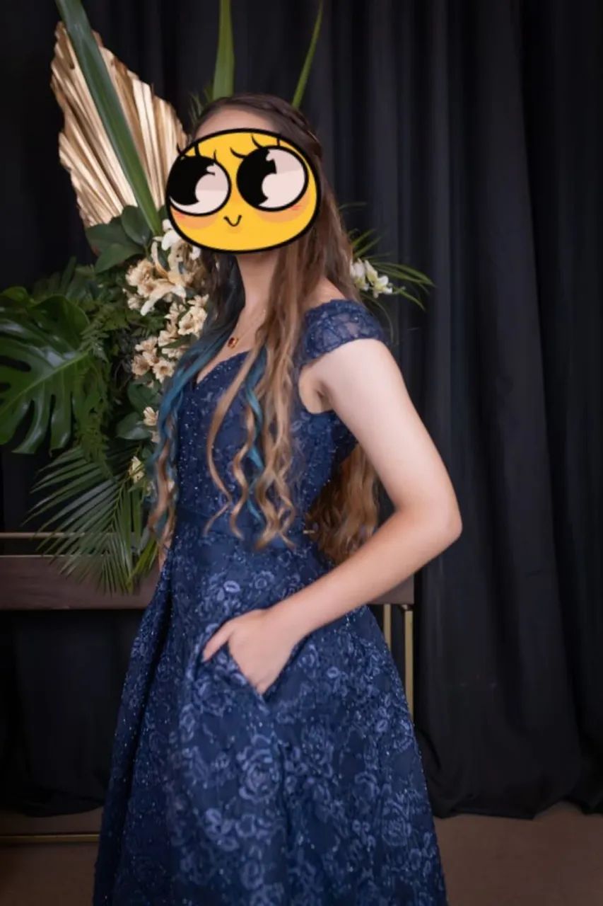Vestido de Festa Azul com Cauda Elegante - Foto 3