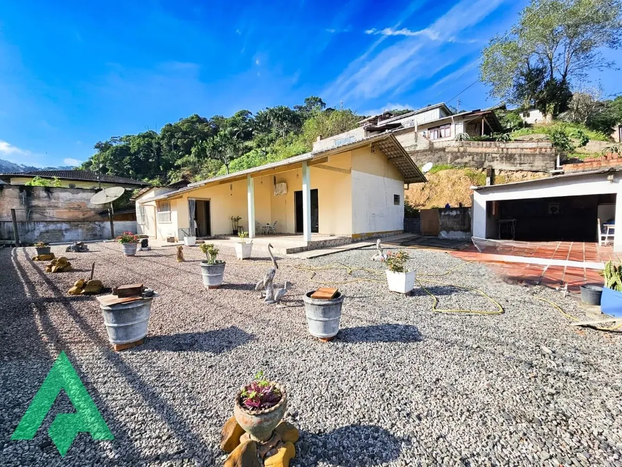 Casa com 3 dormitórios no bairro Da Glória