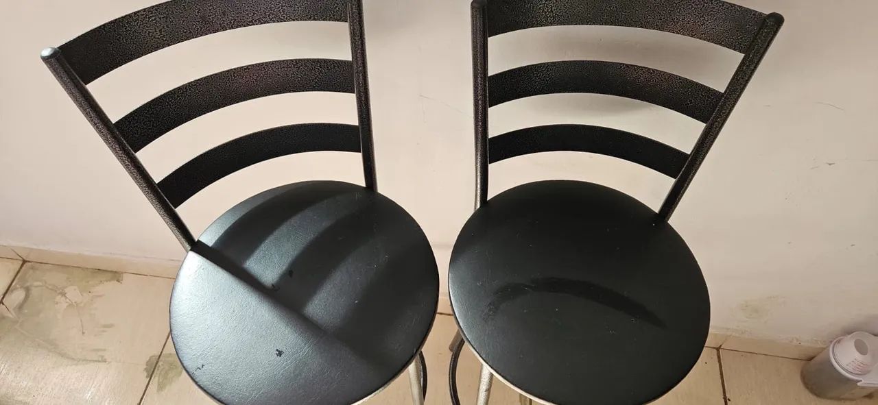 Par de Banquetas/Tamburete - Foto 2