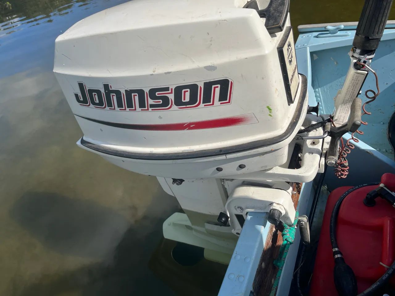 Motor de Popa Johnson 25 HP