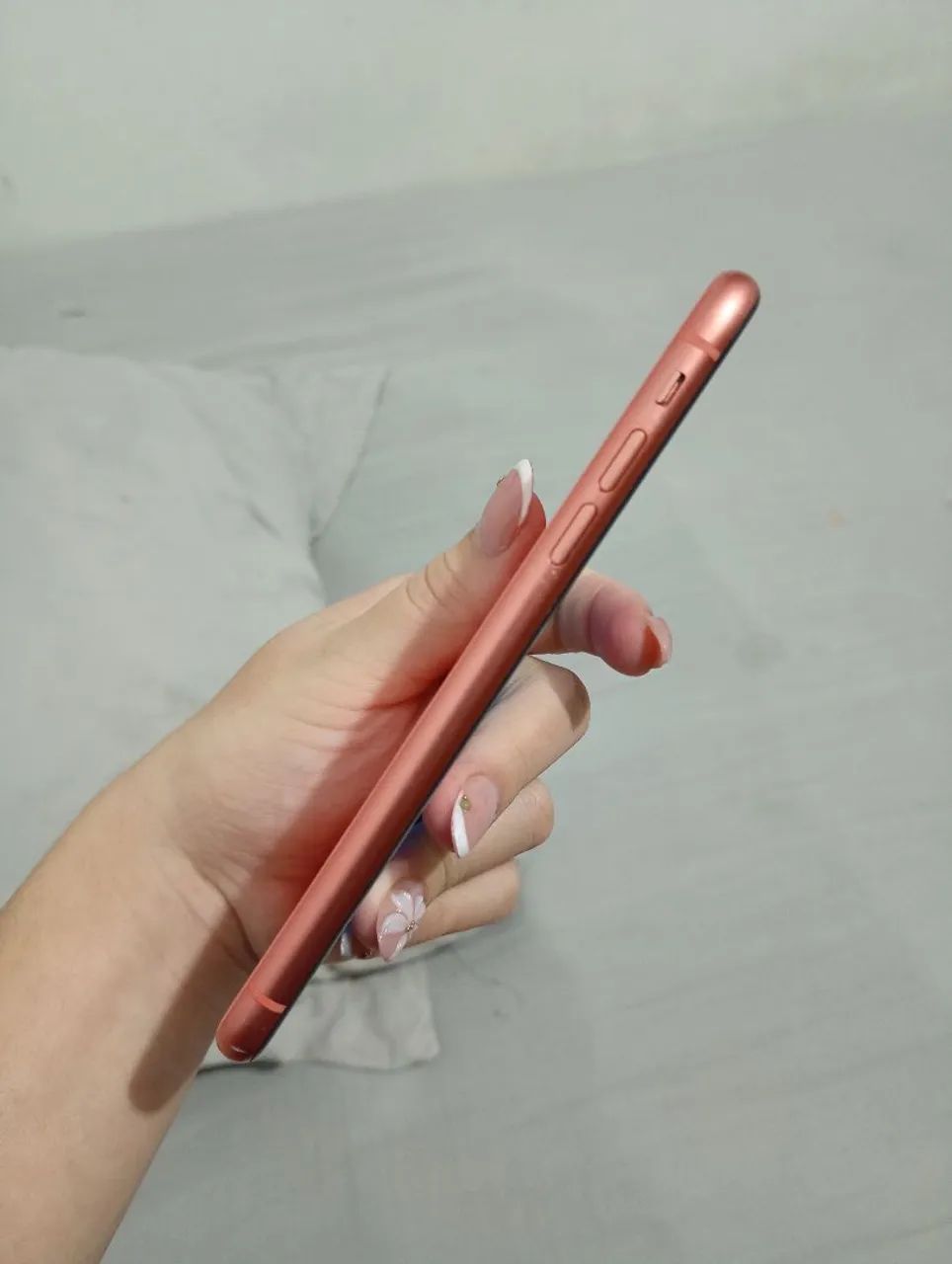 Iphone xr coral 64gb bateria 77% - Foto 4