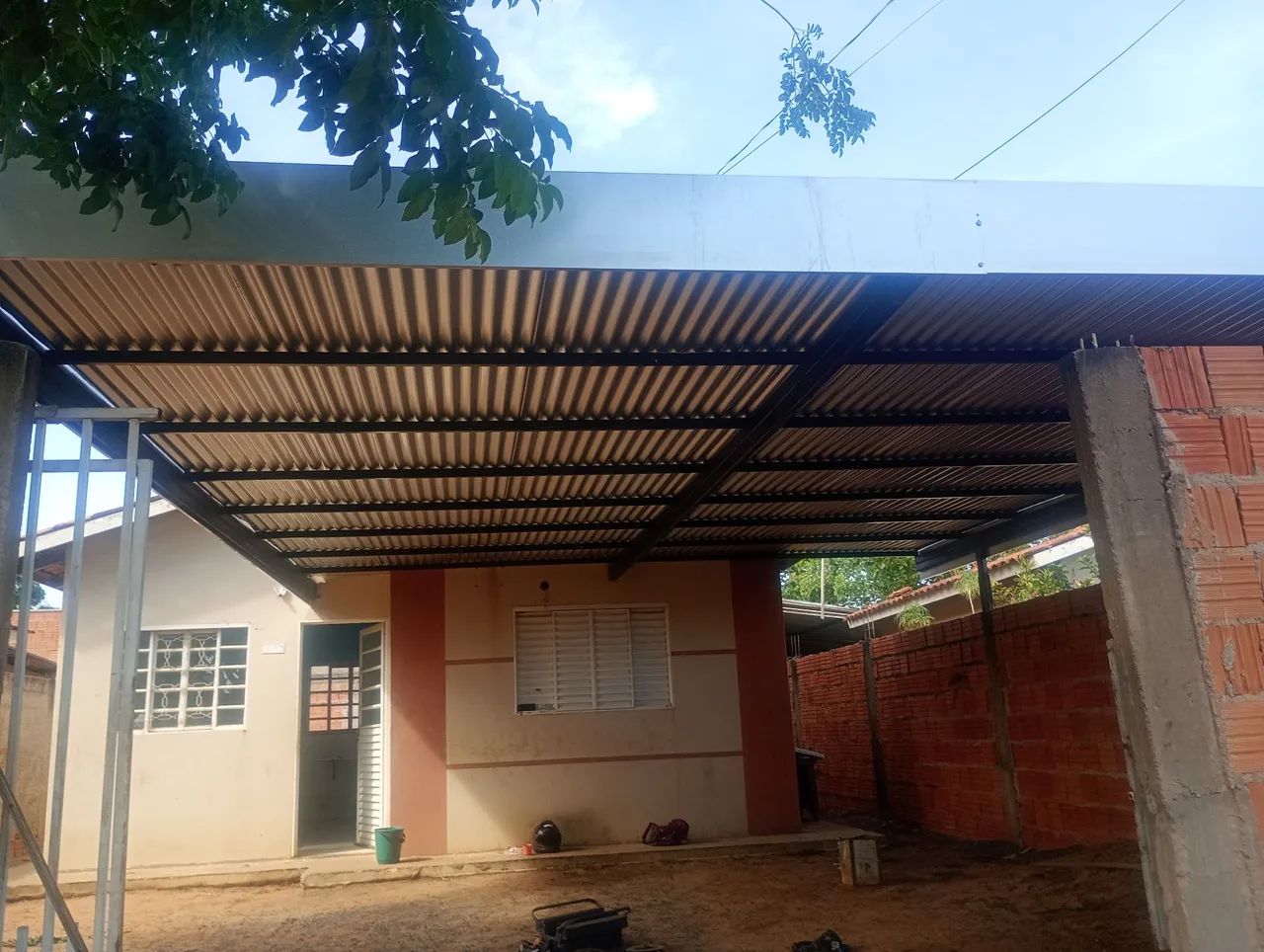 Cobertura de serralharia 