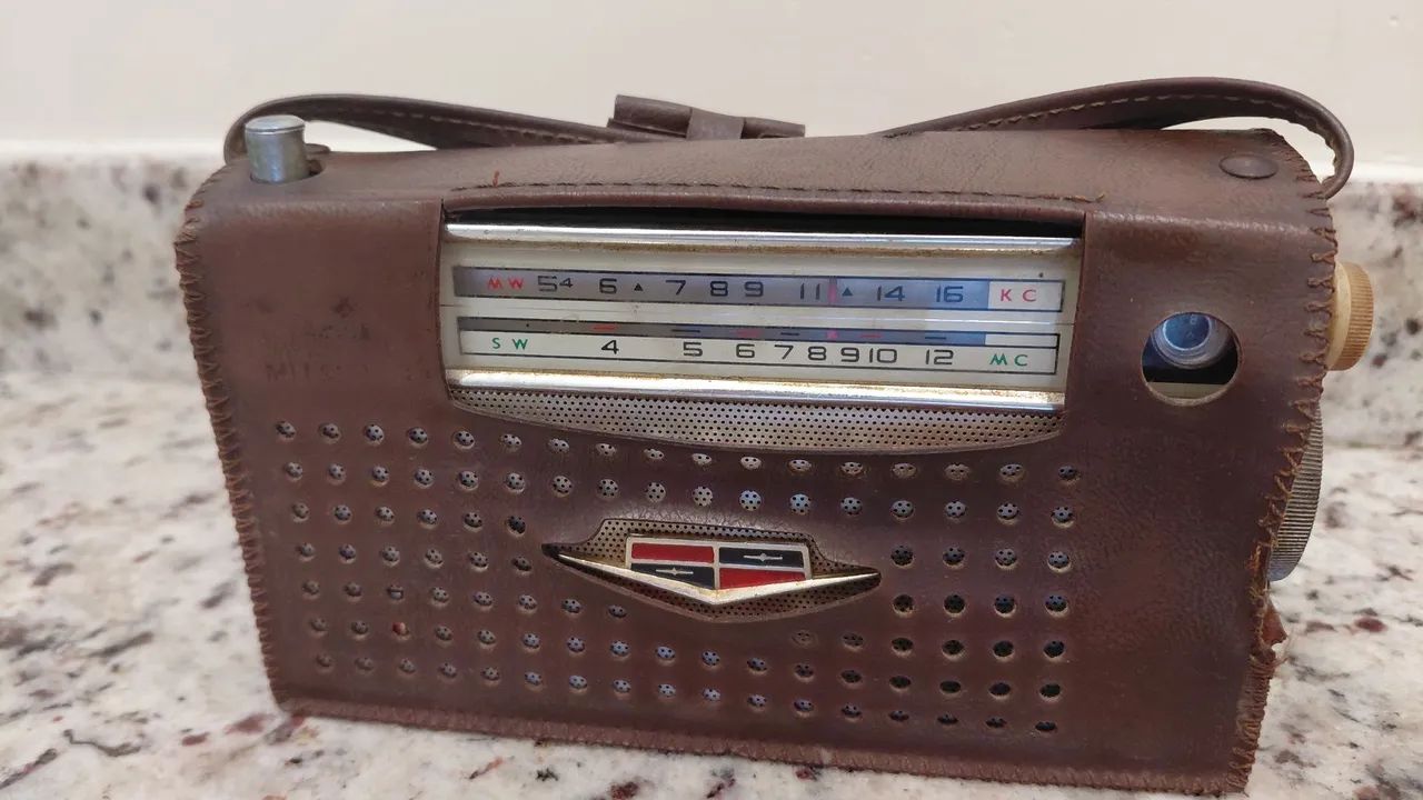 Rádio MITSUBISHI 8X-584A - Foto 4