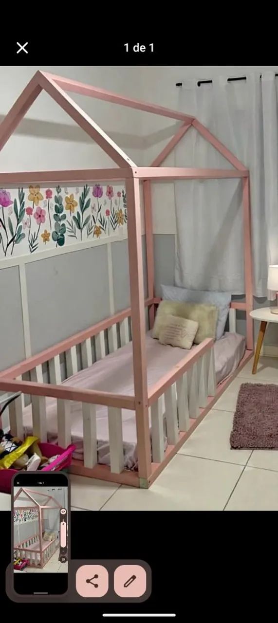 Cama para menina, de madeira não é MDF.