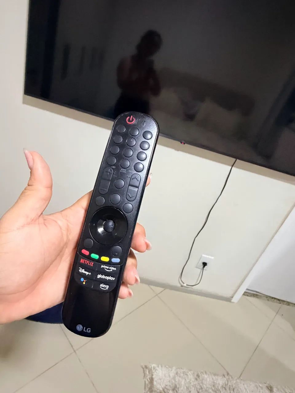 TV LG 75 polegadas pouco tempo de uso  - Foto 2