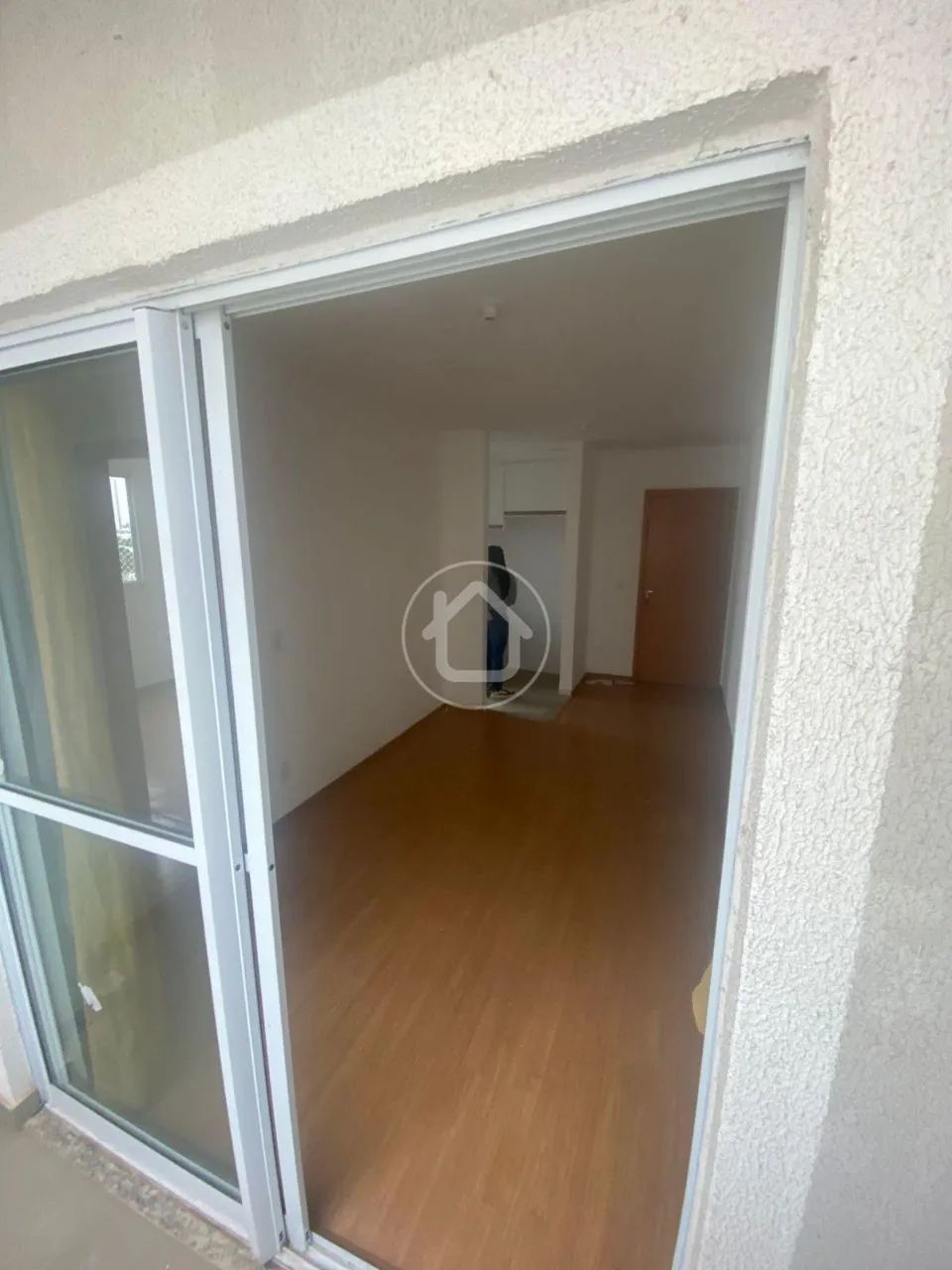 APARTAMENTOS 2 QUARTOS COM SACADA