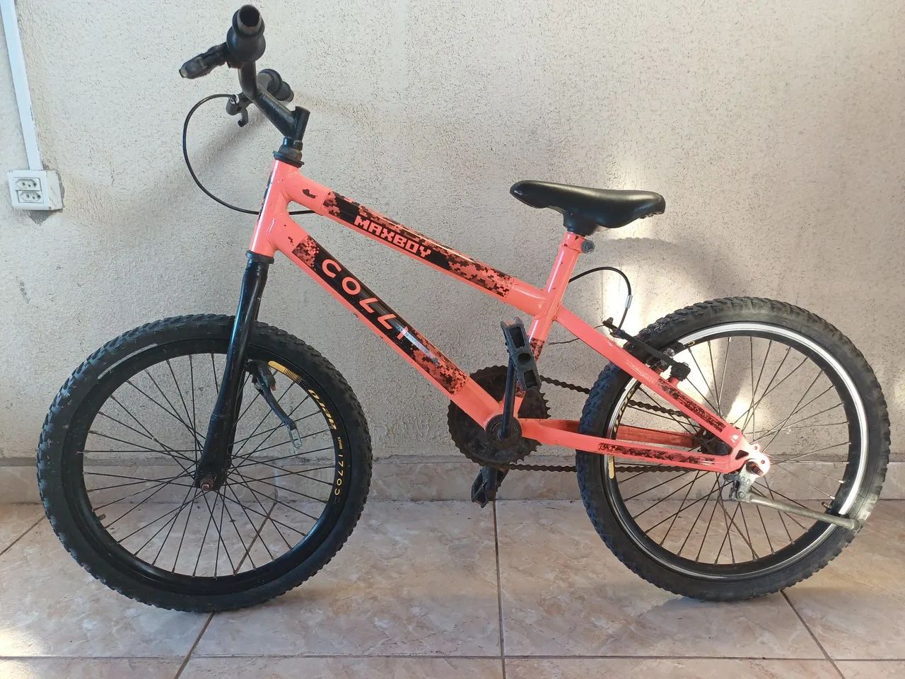 Bicicleta semi nova Aro 20 - Foto 2