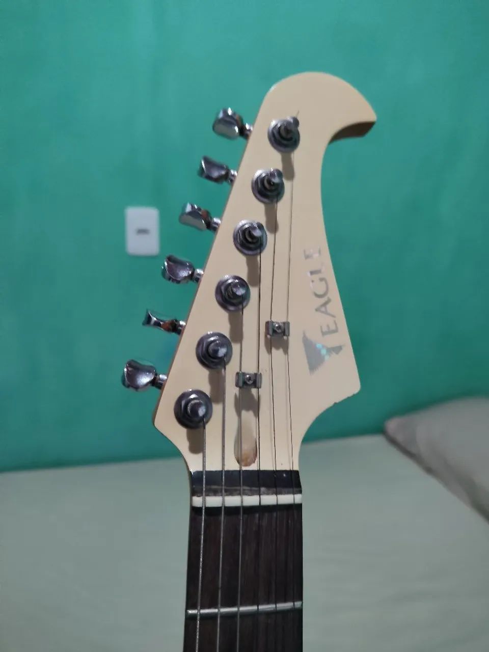 Guitarra Eagle de procedência  - Foto 3