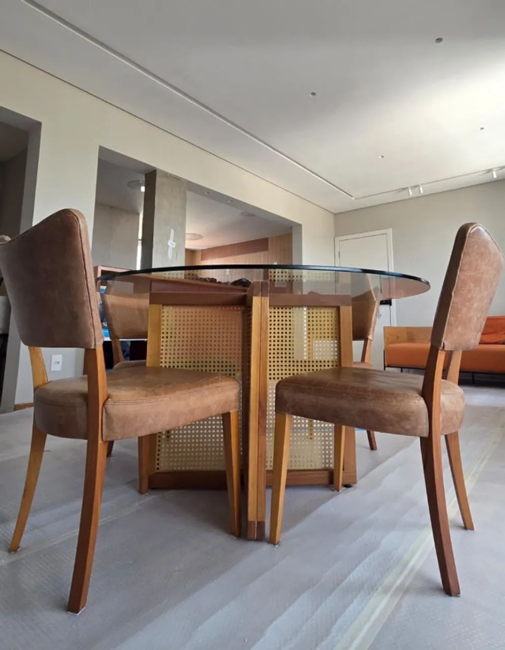 Mesa de jantar redonda com cadeiras (vendo conjunto ou itens separados) - Foto 4