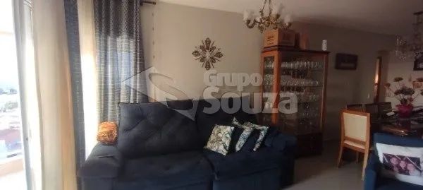Imóvel em Centro, com 311.11m², 3 quarto(s) e 2 banheiro(s). - Foto 4