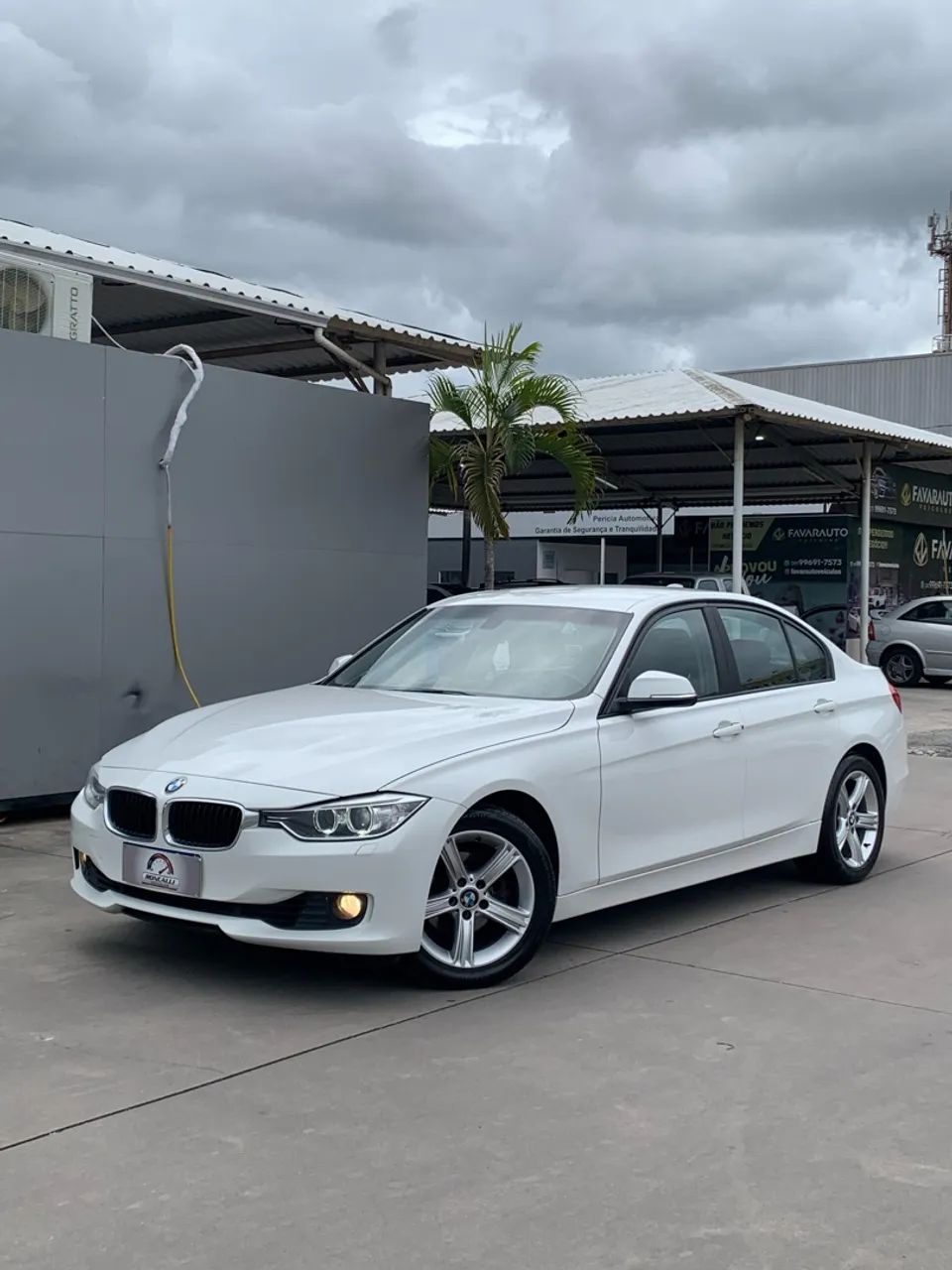 BMW 320I 2.0 16V TURBO GASOLINA 4P AUTOMÁTICO 2014