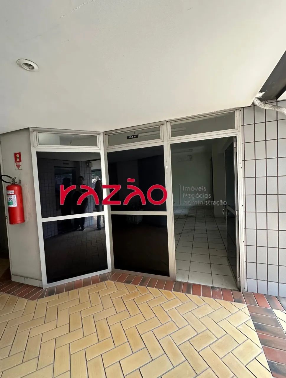 ALUGO SALA COMERCIAL NO VILA VELHA CENTER