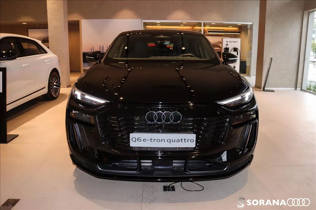 Audi E-Tron 2025 - Foto 3