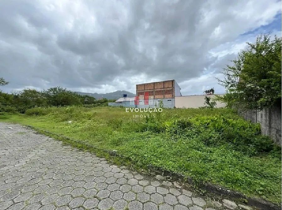 TERRENO 360m², 2 Pavimentos, Escritura - João Rosa - Foto 4