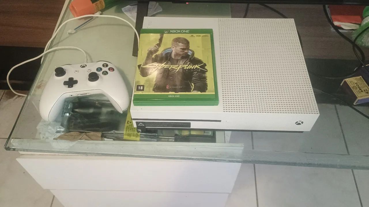 Xbox one s 1 GB de memoria 